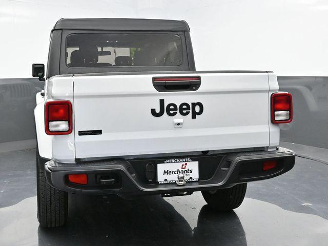 2022 jeep gladiator sport s