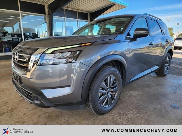 2023 nissan pathfinder sv