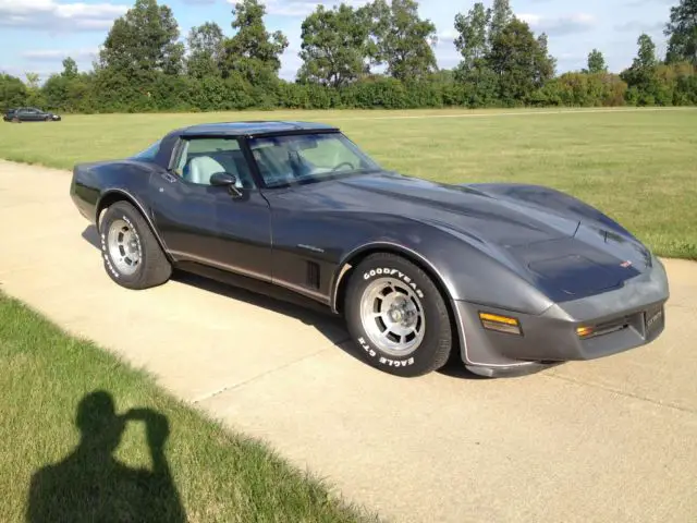 very nice driving and handling corvette