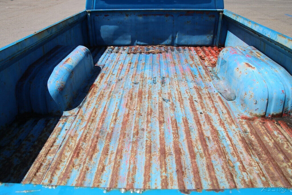 (ohw) 1981 toyota pickup truck manual 4 cylinder no reserve!