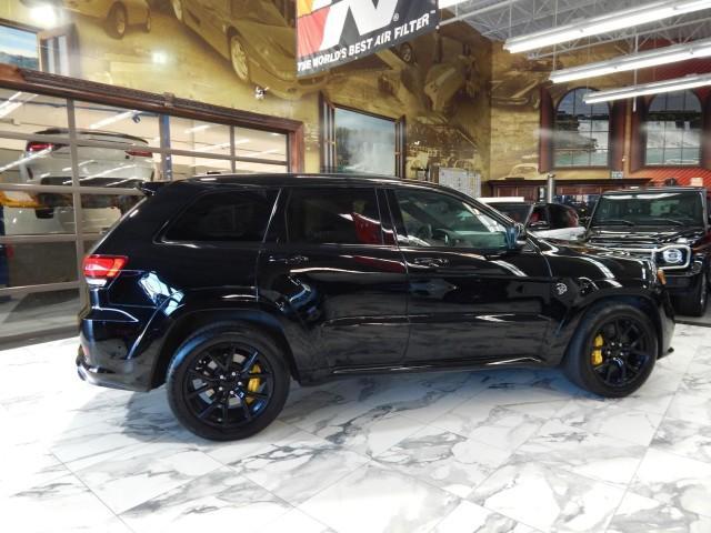 2021 jeep grand cherokee trackhawk