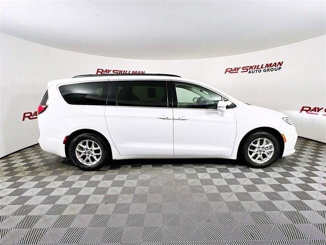 2022 chrysler pacifica touring l front-wheel drive passenger van in indianapolis, indiana