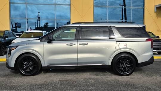 2025 Kia Carnival