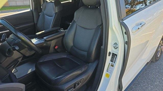 2021 toyota sienna xse 7 passenger