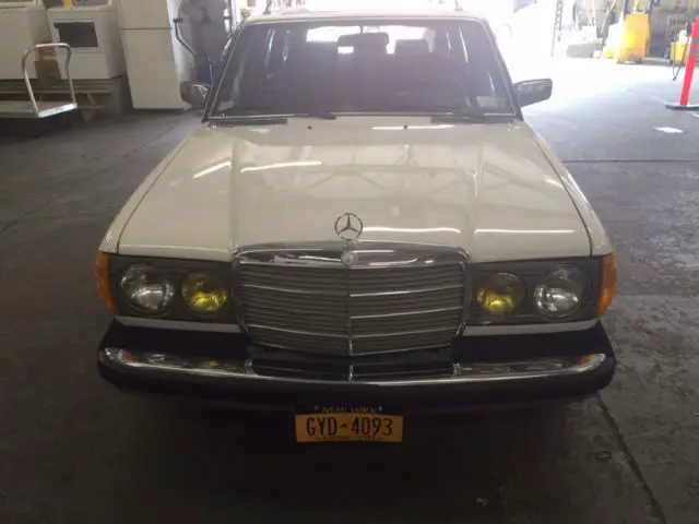 mercedes-benz 300 td station wagon 1982