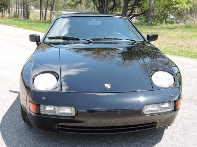 1988 porsche 928 s4. 5-spd manual. sports seats. nice unmolested car no reserve