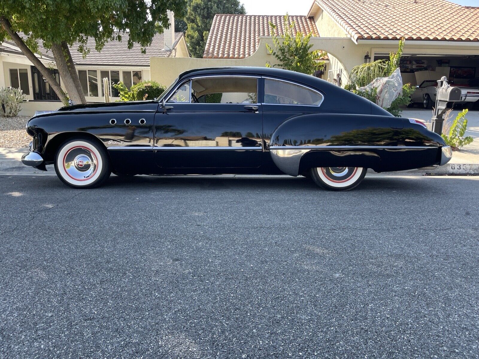 1949 buick roadmaster sedanette