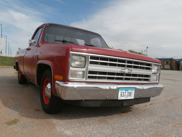 1987 chevy c10 r10 custom deluxe 51k clean original paint & interior lowered a/c