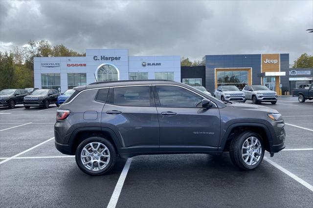 2022 jeep compass latitude lux 4x4