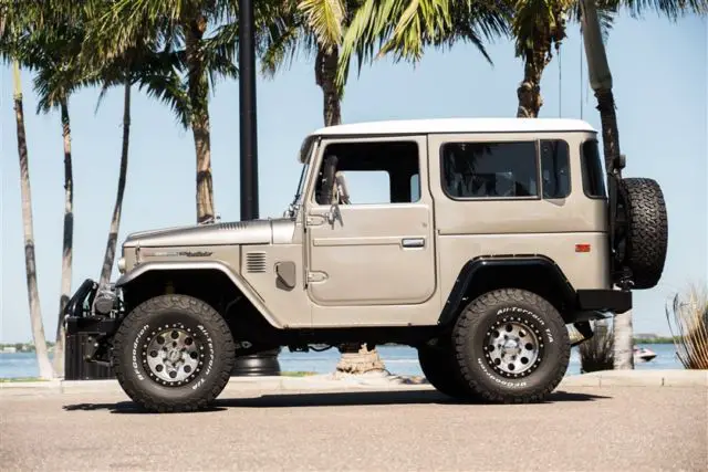 best of breed! sema show cruiser 77 toyota fj40 hardtop 400hp ramjet 5 speed ps