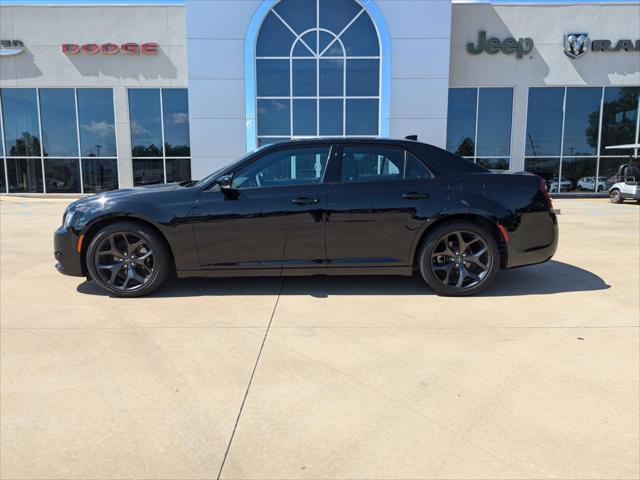 2023 chrysler 300 s