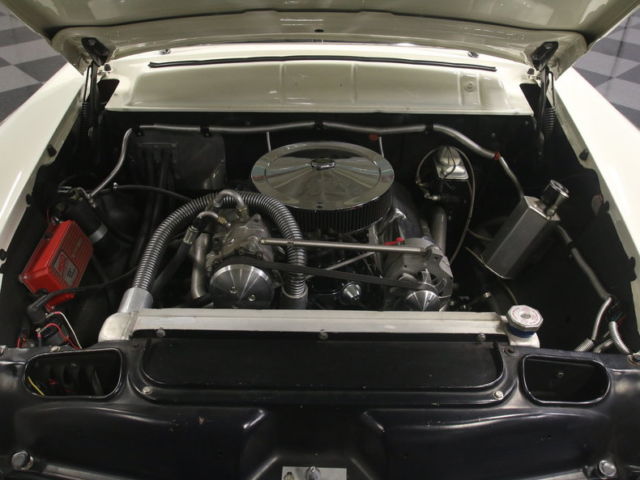 classic looks w/gr8 upgrades, 351 v8, aod trans, 4-wheels discs, pwr steer, a/c!