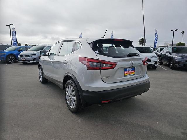 2022 nissan rogue sport s