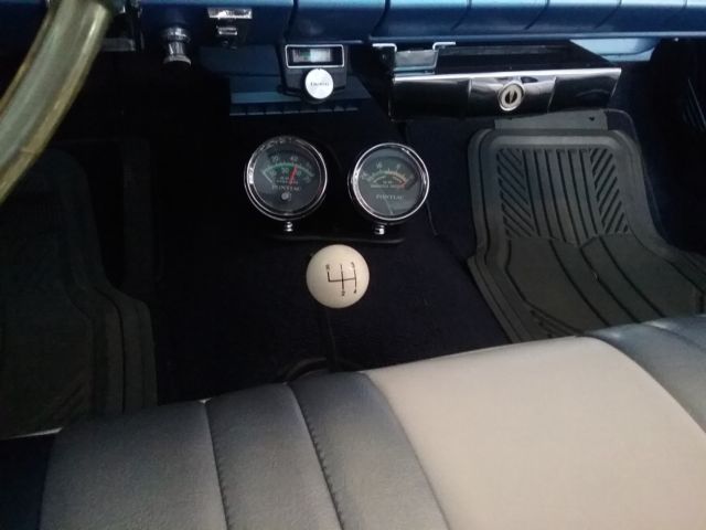 1961 pontiac bonneville conv 389 tri-pwr 4 speed 8 lug tach & vacuum gauges
