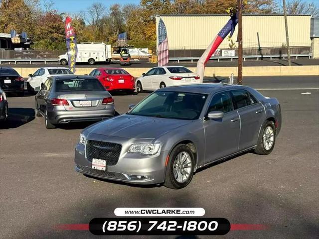 2018 chrysler 300 touring