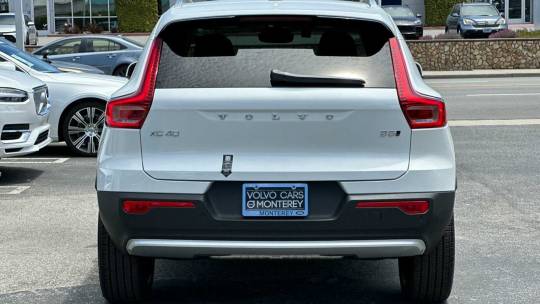 2024 Volvo XC40