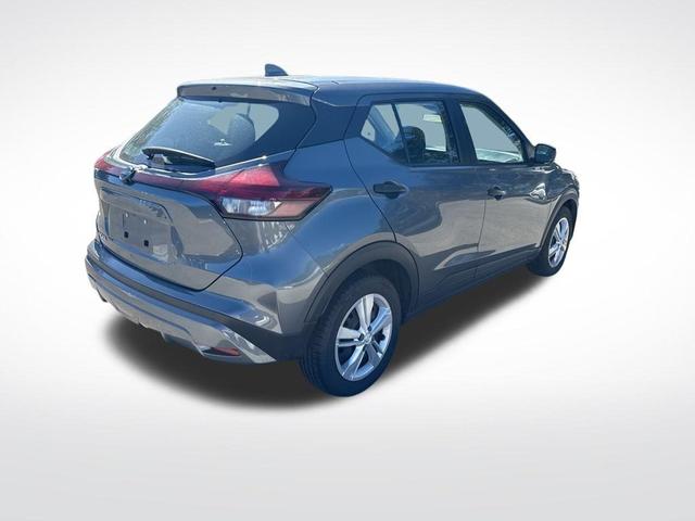 2022 nissan kicks s
