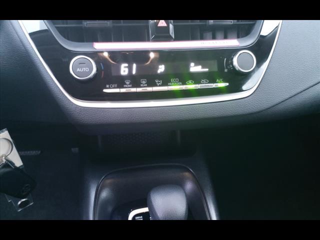 2024 toyota corolla hybrid le