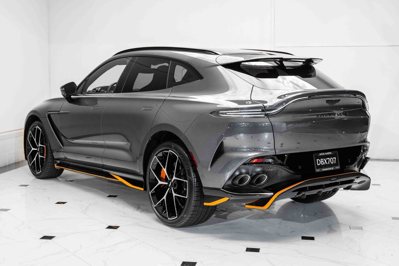 2025 aston martin dbx 707