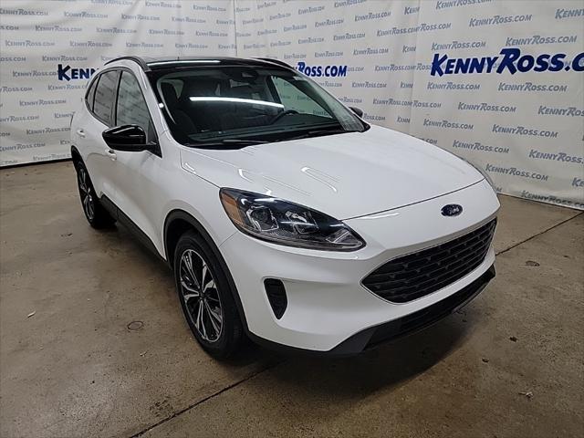 2021 ford escape se
