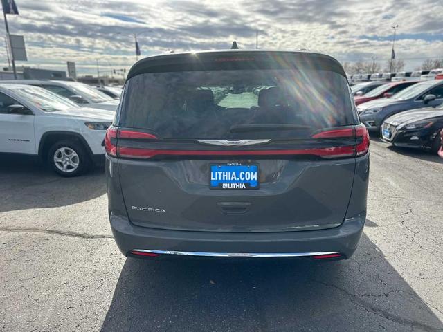 2022 chrysler pacifica touring-l