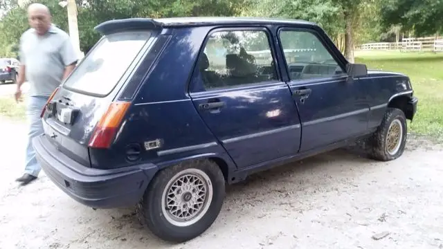 1978 renault 5 other makes,micro-car. austin, fiat. vw beetle,vespa, no reserves