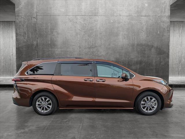 2021 toyota sienna xle