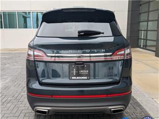 2023 Lincoln Nautilus standard