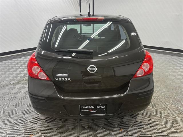 2011 nissan versa 1.8 s