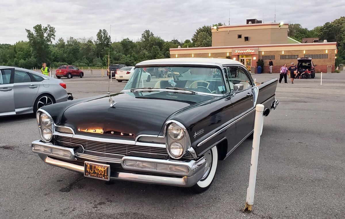 1957 lincoln premiere 2-dr hardtop