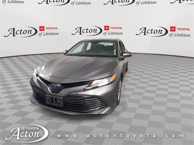 2019 toyota camry hybrid xle