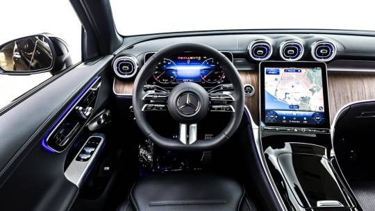 2025 Mercedes-Benz GLC