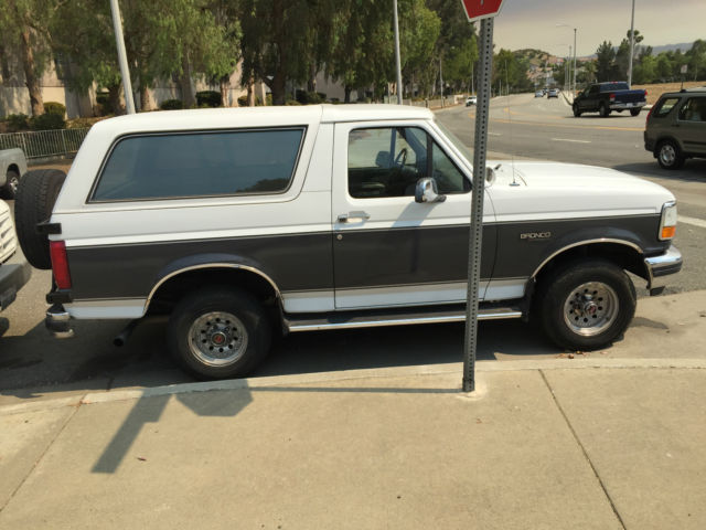 1992 frod bronco xlt 302 v8 auto 125k miles no rust!!!