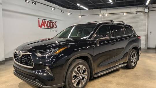 2022 toyota highlander xle
