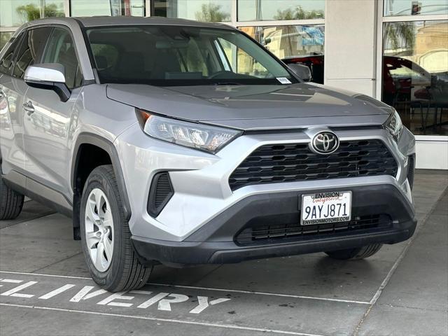 2022 toyota rav4 le