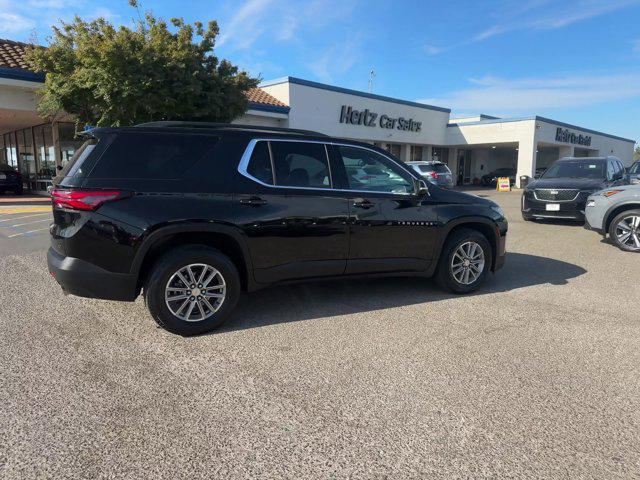 2023 chevrolet traverse lt cloth