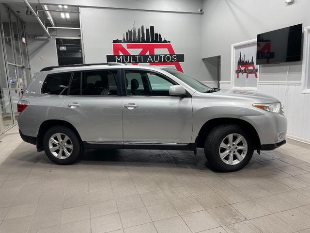 2013 toyota highlander base