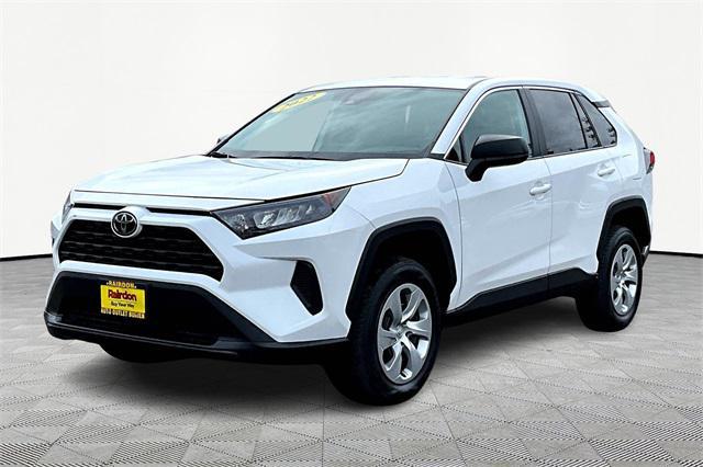 2022 toyota rav4 le
