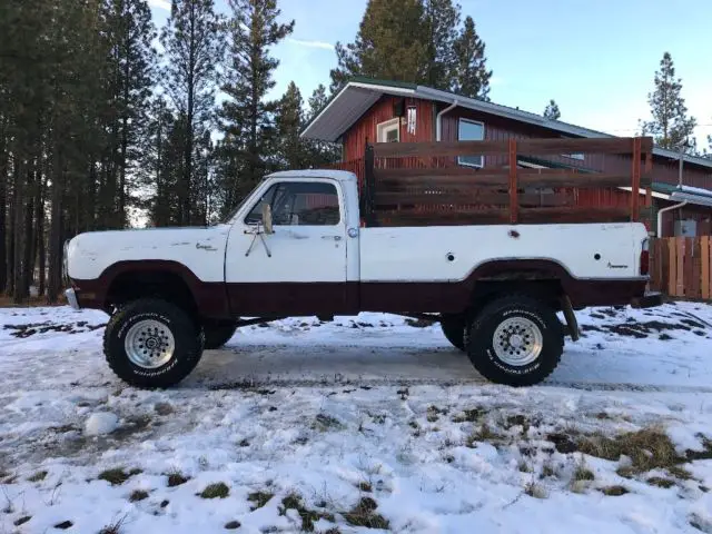 1972 dodge powerwagon 200