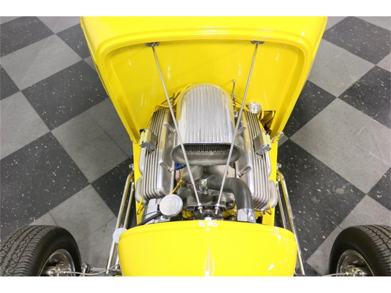 1932 ford 3 window coupe