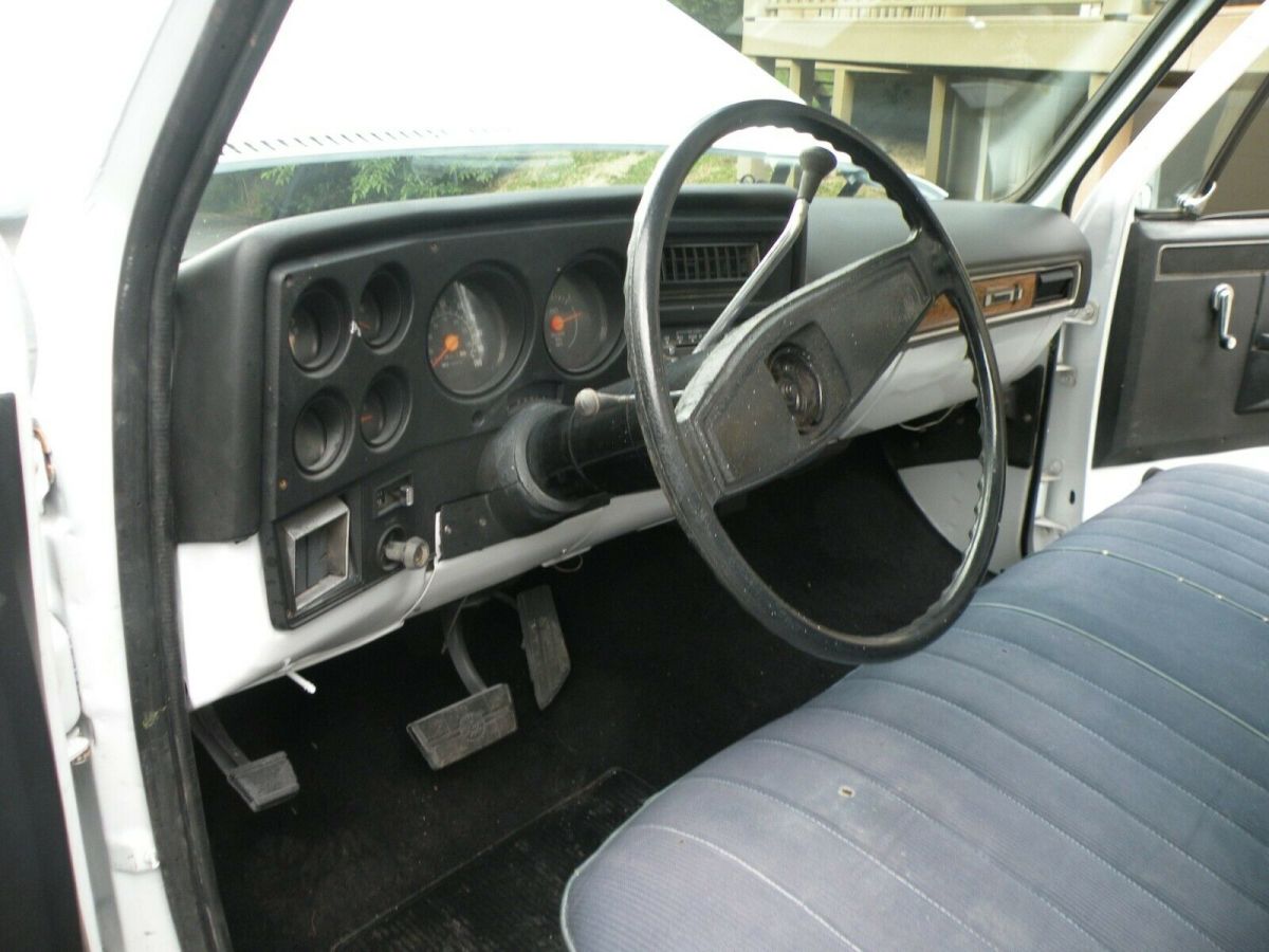 1977 chevy c10 - bonanza - short bed - white - rust-free western truck - rare