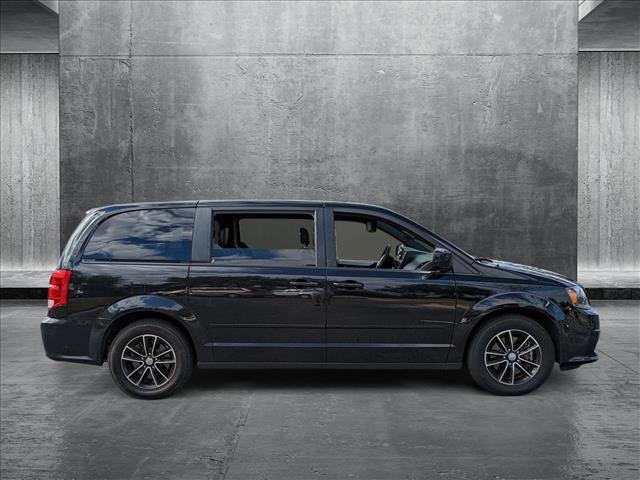 2016 dodge grand caravan r/t