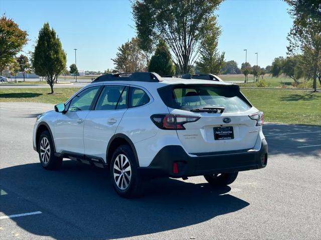 2021 subaru outback base