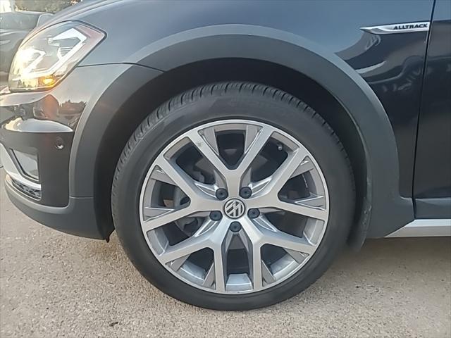 2019 volkswagen golf alltrack t mulliner