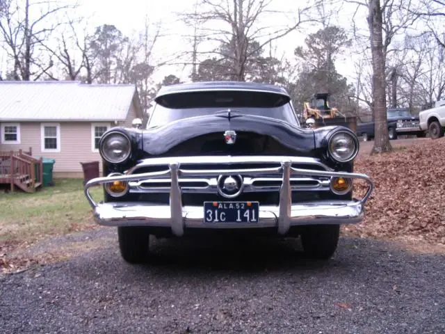 1952 ford customline flat head v8