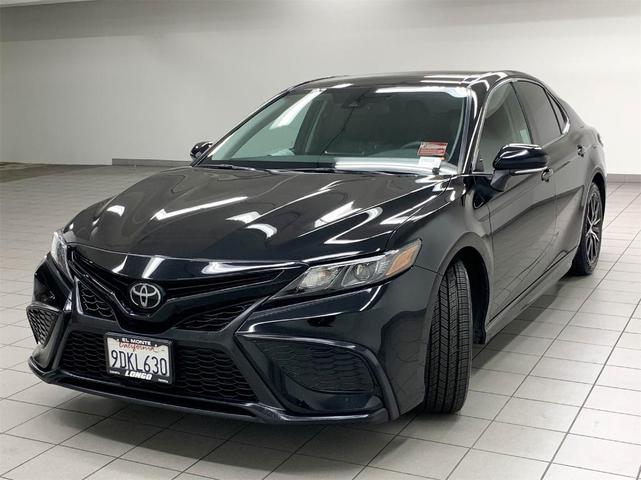 2023 toyota camry se