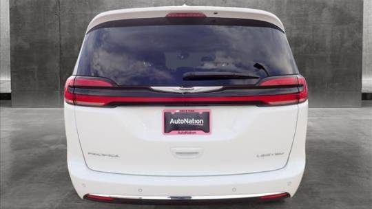 2022 chrysler pacifica limited