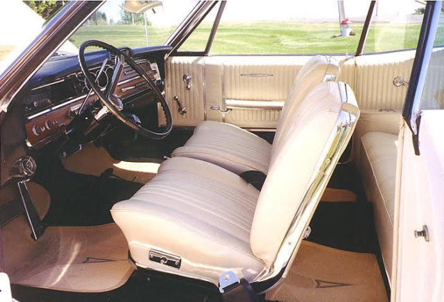 1965 pontiac bonneville sports coupe, 8 lug wheels, factory a/c, bucket seats
