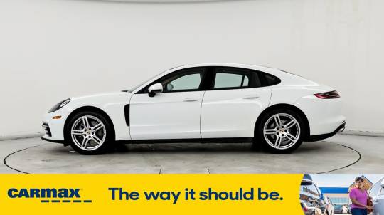 2017 Porsche Panamera