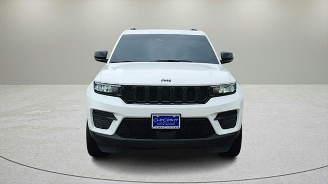 2023 jeep grand cherokee altitude